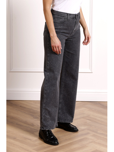 JEANS FIT. REGULAR
